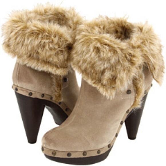 Seychelles Crypt Sand Taupe Suede Platform Heeled Clog Booties Studded Sz 6.5/7 - Picture 1 of 15